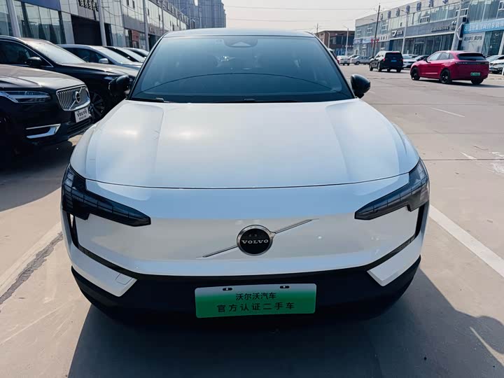 Volvo EX30 2025 2025款 后驱长续航版 Plus
