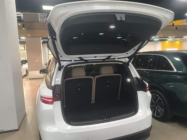 LiXiang i8 2025 2025款 标准版