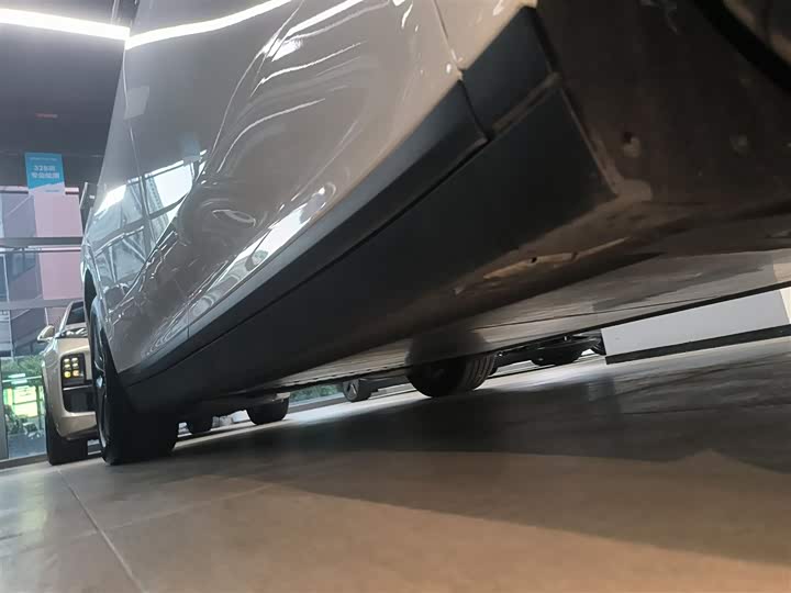 LiXiang i8 2025 2025款 标准版