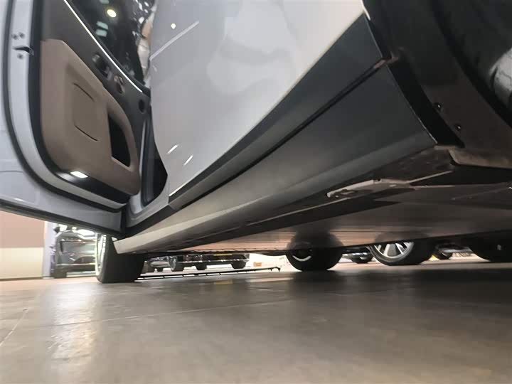 LiXiang i8 2025 2025款 标准版