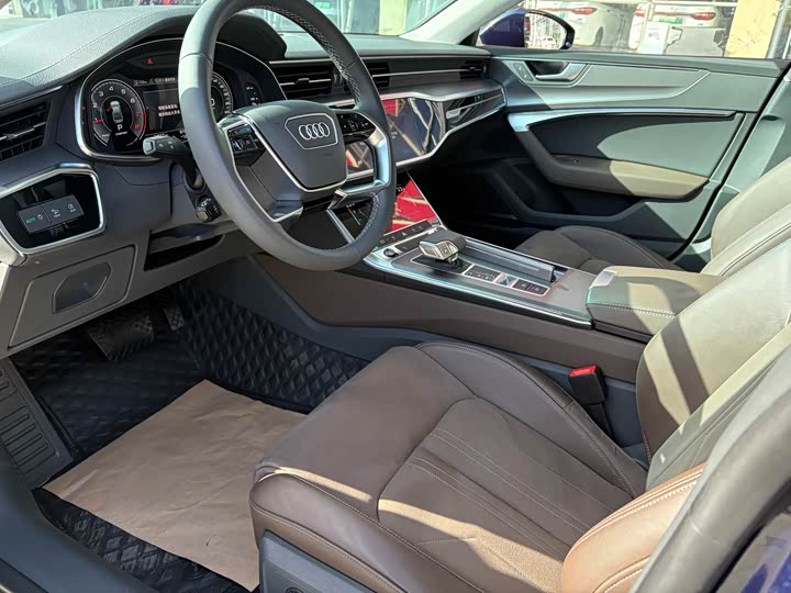 Audi A7L 2024 2024款 45TFSI S-line 筑梦型 流晶套装