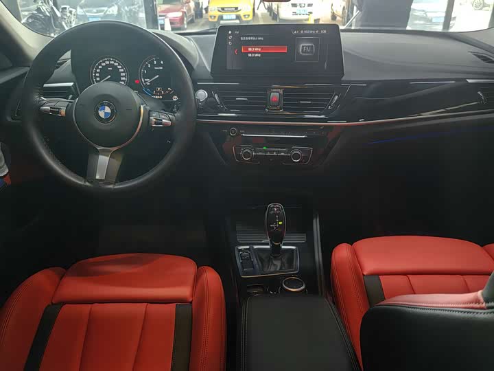 BMW 1 Series 2023 2023款 125i M运动曜夜版