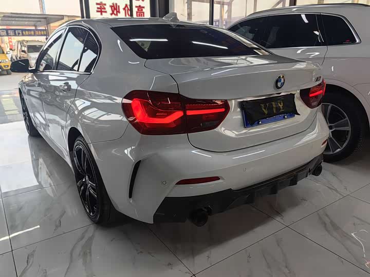 BMW 1 Series 2023 2023款 125i M运动曜夜版