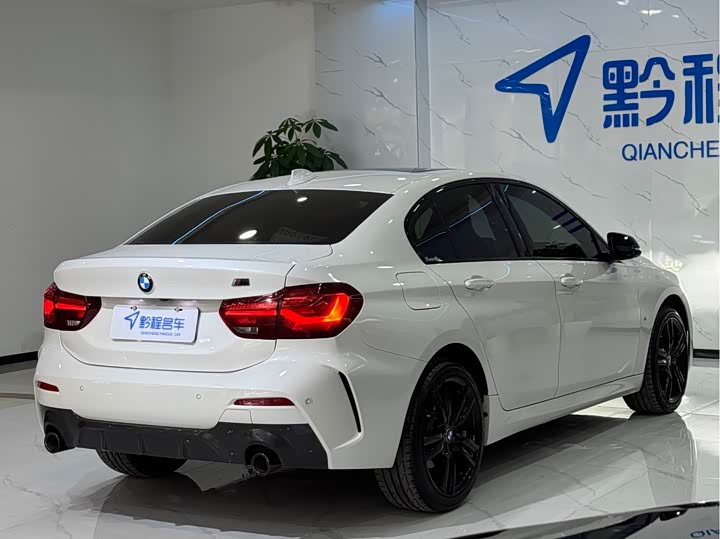 BMW 1 Series 2023 2023款 125i M运动曜夜版