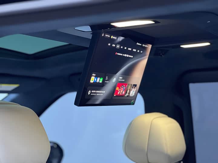 Zeekr 009 2024 2024款 七座过道版四驱 108kWh