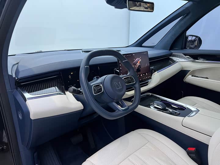 Zeekr 009 2024 2024款 七座过道版四驱 108kWh