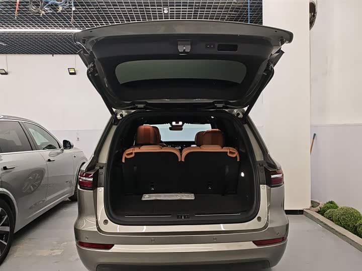 LiXiang One 2021 2021款 增程6座版