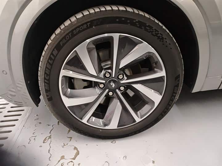 LiXiang One 2021 2021款 增程6座版