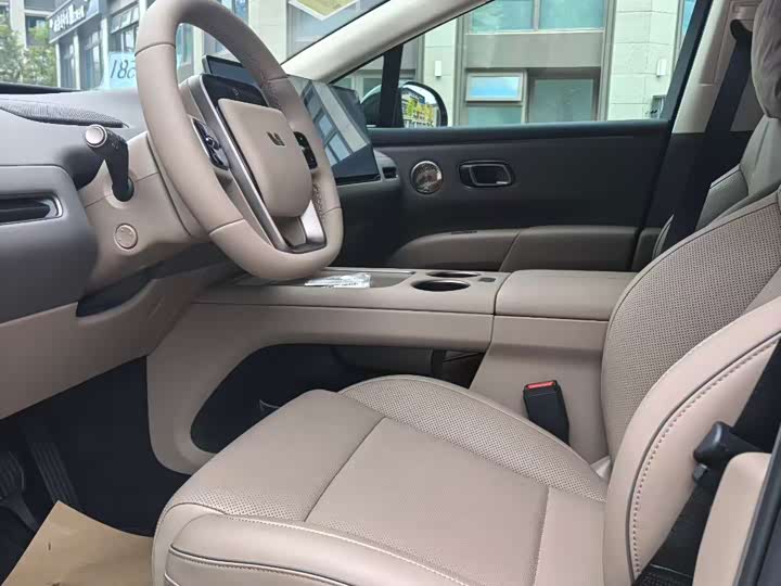 LiXiang i8 2025 2025款 标准版