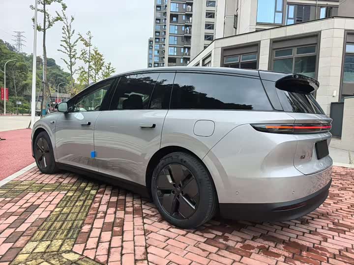 LiXiang i8 2025 2025款 标准版