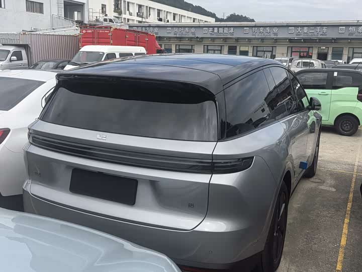 LiXiang i8 2025 2025款 标准版