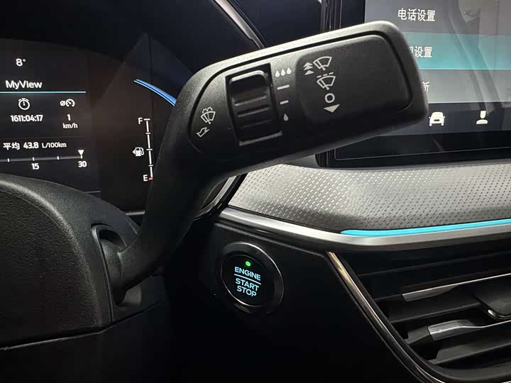 Ford Focus 2022 2022款 三厢 EcoBoost 180 自动竞速版