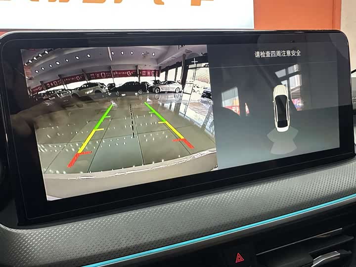 Ford Focus 2022 2022款 三厢 EcoBoost 180 自动竞速版