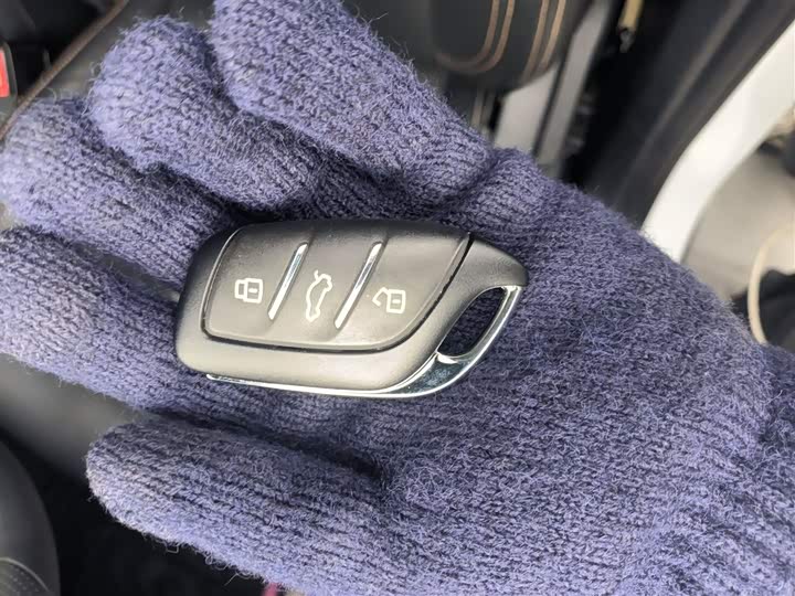 Roewe RX3 2021 2021款 PRO 1.6L 手动旗舰型