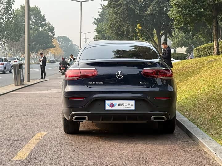 Mercedes-Benz GLC-Class Coupe 2023 2023款 改款 GLC 300 4MATIC 轿跑SUV