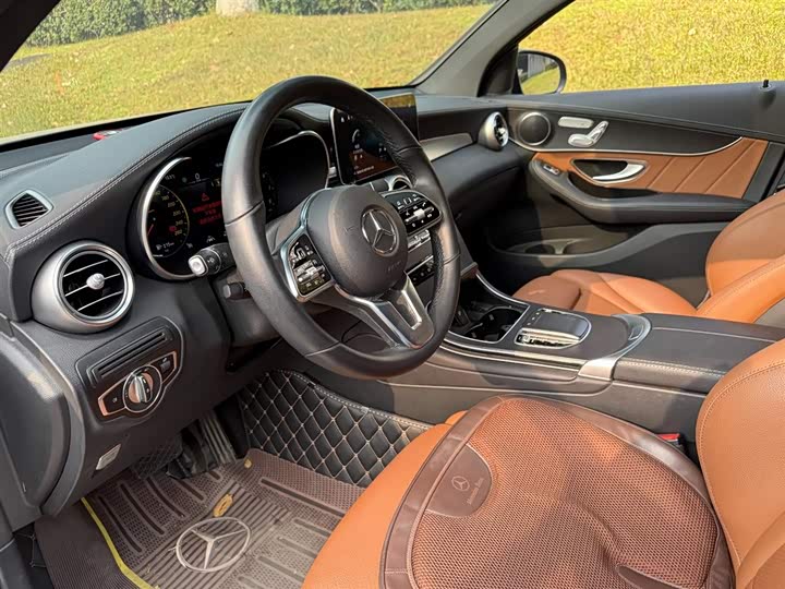 Mercedes-Benz GLC-Class Coupe 2023 2023款 改款 GLC 300 4MATIC 轿跑SUV