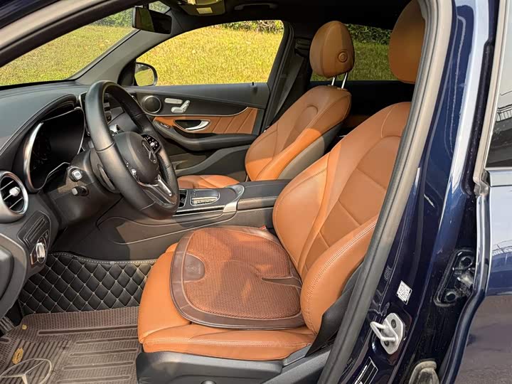 Mercedes-Benz GLC-Class Coupe 2023 2023款 改款 GLC 300 4MATIC 轿跑SUV