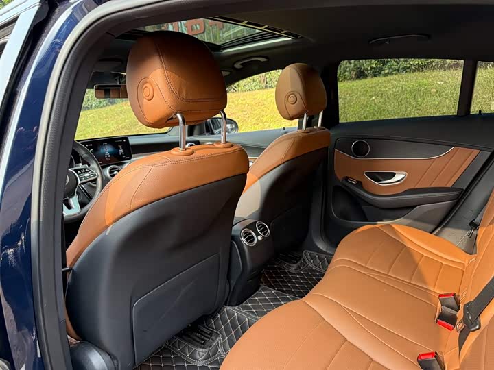 Mercedes-Benz GLC-Class Coupe 2023 2023款 改款 GLC 300 4MATIC 轿跑SUV