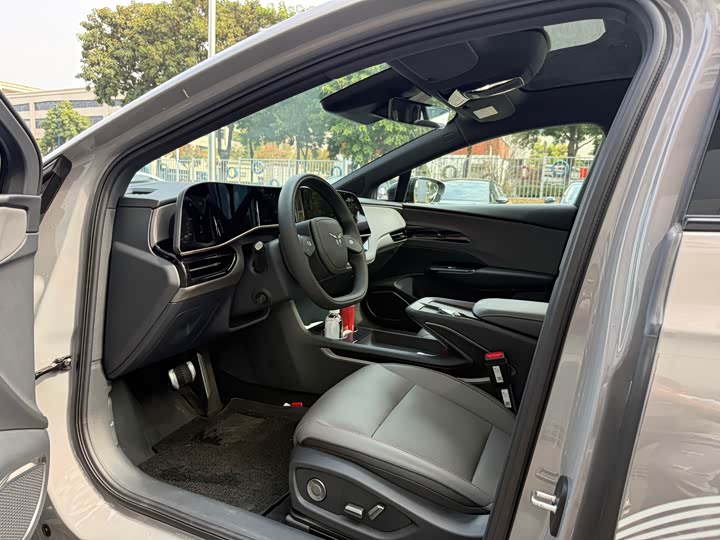 Hongqi EH7 2025 2025款 640 四驱 智选版