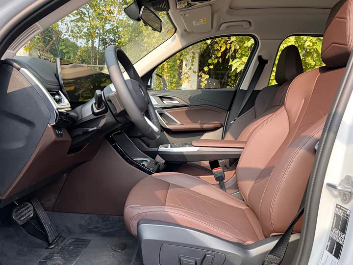 BMW X1 2024 2024款 sDrive25Li X设计套装