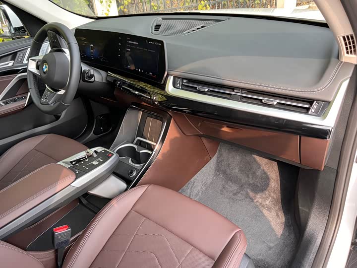 BMW X1 2024 2024款 sDrive25Li X设计套装