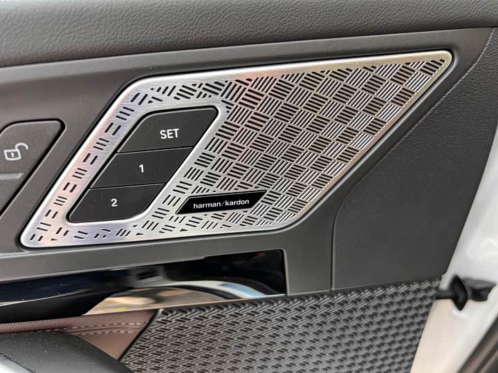 BMW X1 2024 2024款 sDrive25Li X设计套装