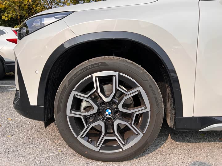 BMW X1 2024 2024款 sDrive25Li X设计套装