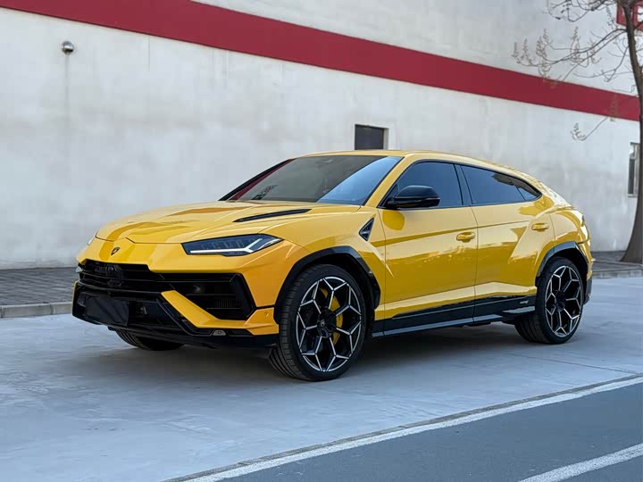 2023 Lamborghini Urus