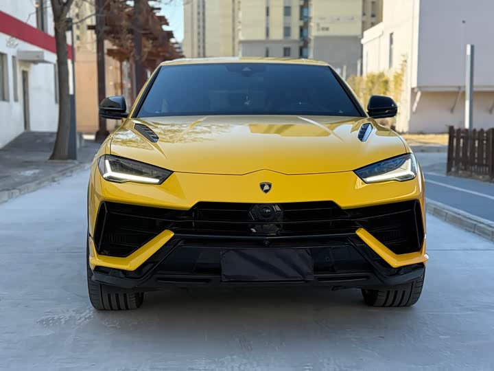 2023 Lamborghini Urus