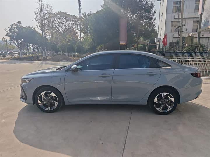 2022 Geely Emgrand L Hi·P Hybrid