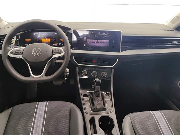 Volkswagen Sagitar L 2025 2025款 200TSI DSG飞越版