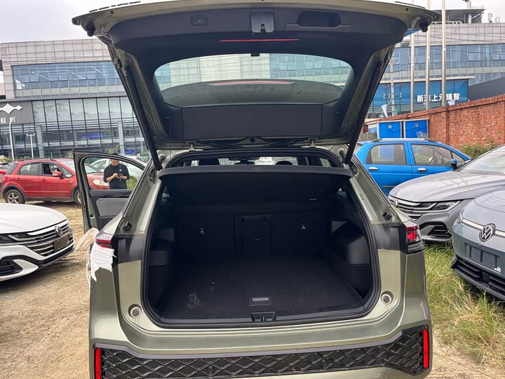 Volkswagen Tayron 2025 2025款 探岳L 380TSI 四驱豪华Easy包