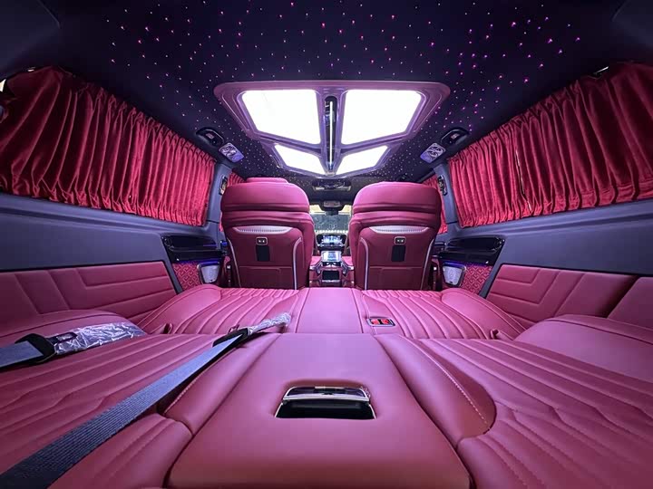 Mercedes-Benz Vito 2024 2024款 2.0T 精英版 7座