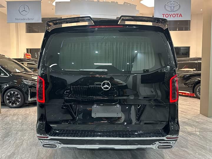 Mercedes-Benz Vito 2024 2024款 2.0T 精英版 7座