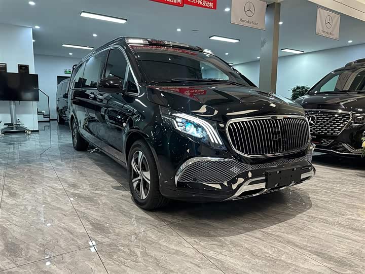 Mercedes-Benz Vito 2024 2024款 2.0T 精英版 7座