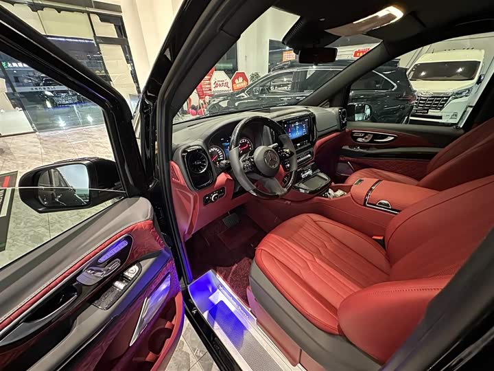 Mercedes-Benz Vito 2024 2024款 2.0T 精英版 7座