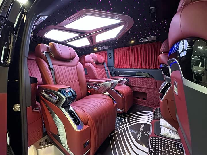 Mercedes-Benz Vito 2024 2024款 2.0T 精英版 7座