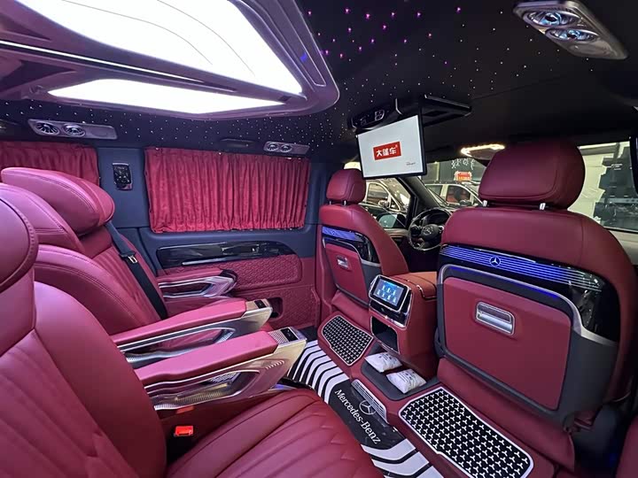 Mercedes-Benz Vito 2024 2024款 2.0T 精英版 7座