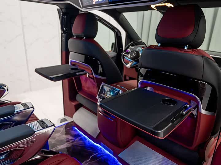 Mercedes-Benz Vito 2024 2024款 2.0T 商务版 7座