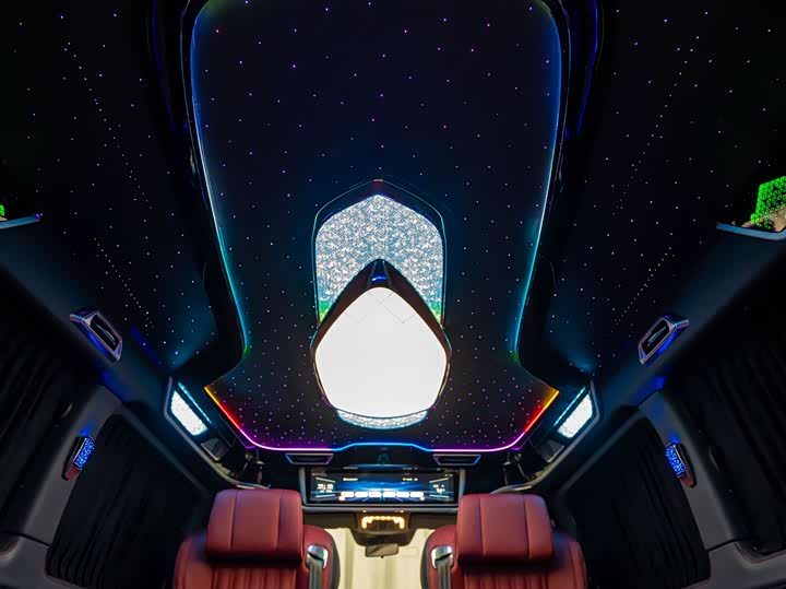 Mercedes-Benz Vito 2024 2024款 2.0T 商务版 7座