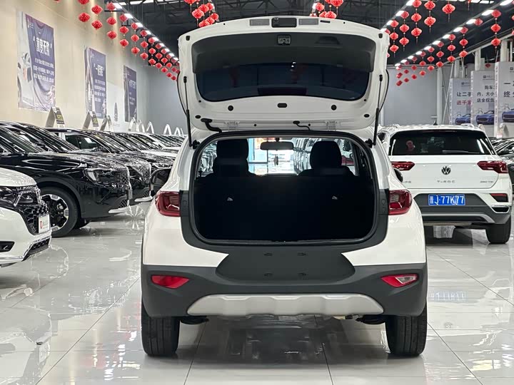 Kia KX1 2021 2021款 1.4L CVT趣享版