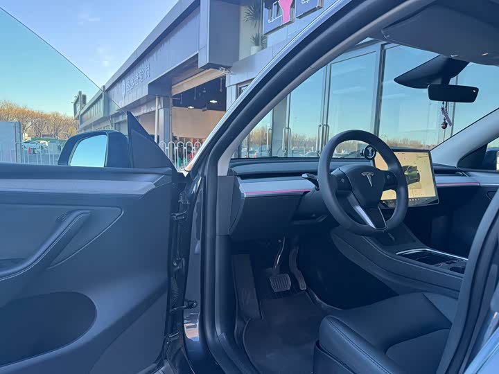 Tesla Model Y 2024 2024款 后轮驱动版