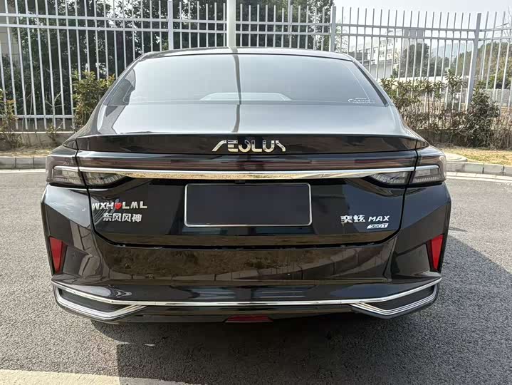 Dongfeng Aeolus Yixuan Max 2022 2022款 1.5T 超帅潮爸版