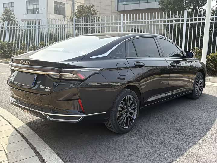 Dongfeng Aeolus Yixuan Max 2022 2022款 1.5T 超帅潮爸版