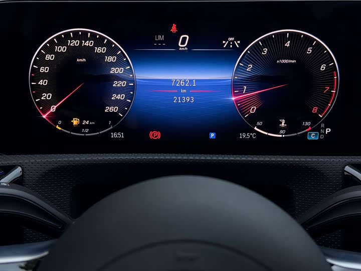 Mercedes-Benz A-Class 2024 2024款 A 200 L 时尚型