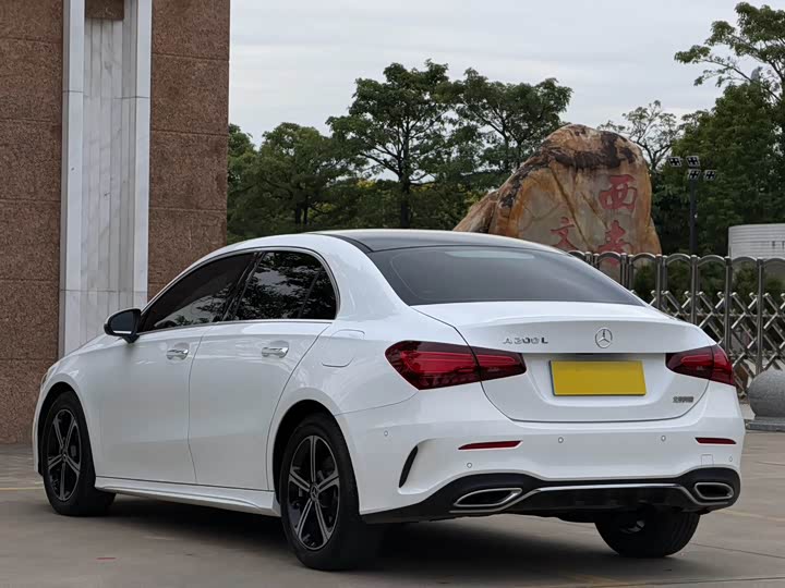Mercedes-Benz A-Class 2024 2024款 A 200 L 时尚型
