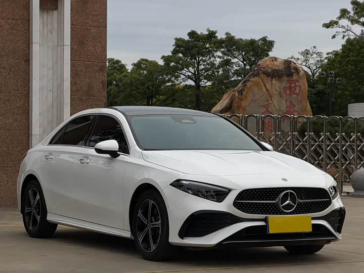Mercedes-Benz A-Class 2024 2024款 A 200 L 时尚型