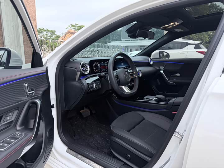 Mercedes-Benz A-Class 2024 2024款 A 200 L 时尚型