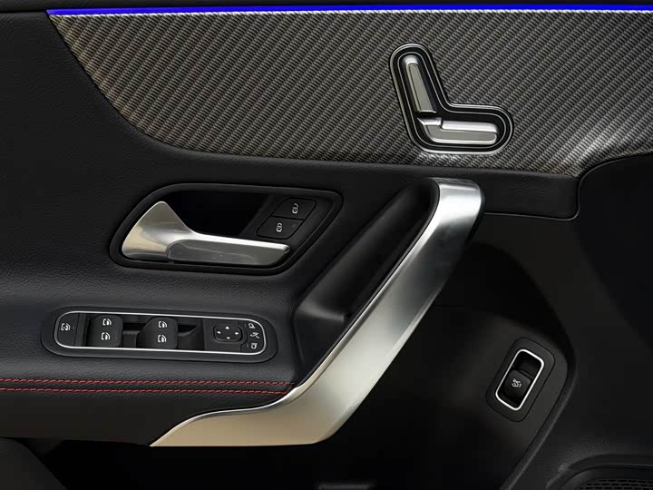 Mercedes-Benz A-Class 2024 2024款 A 200 L 时尚型