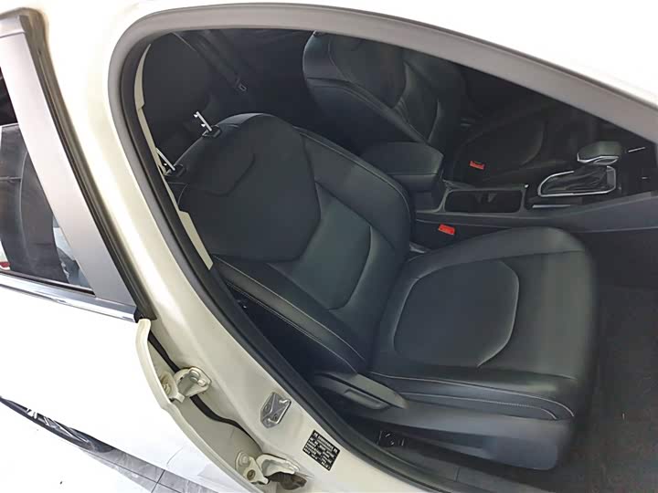 Ford Escort 2021 2021款 1.5L 自动钻石版